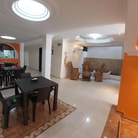 Hostal Alpes Cartagena