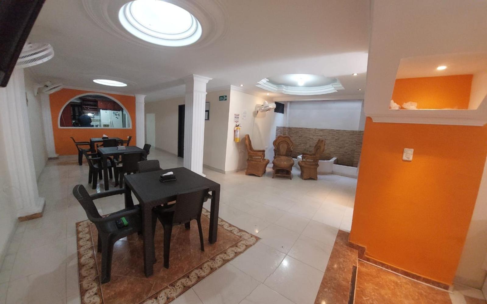 Hostal Alpes Cartagena